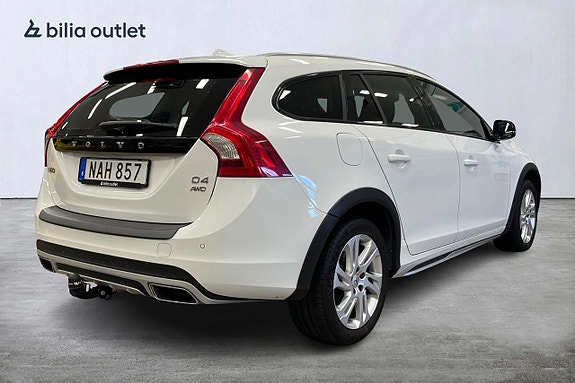 Volvo V60 Cross Country 6 of 27