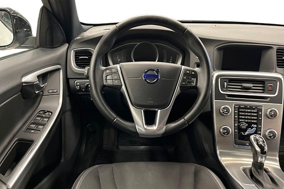 Volvo V60 Cross Country 14 of 27