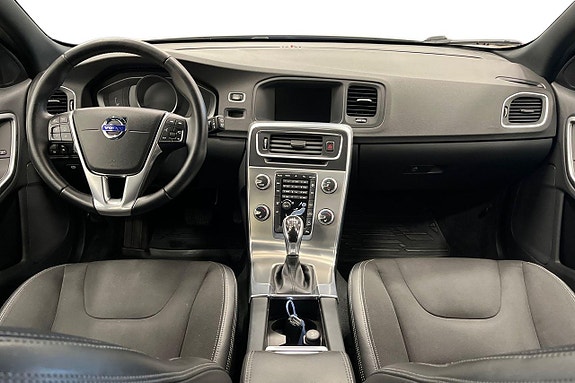 Volvo V60 Cross Country 13 of 27
