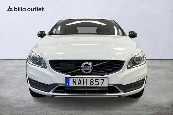 Volvo V60 Cross Country 9 of 27