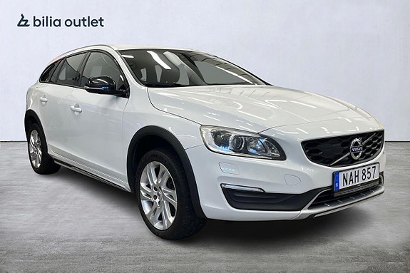 Volvo V60 Cross Country 8 of 27