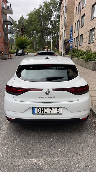 Renault Megane IV 4 of 9