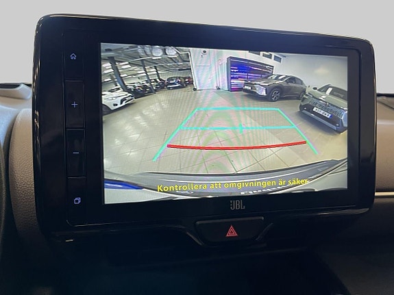 Toyota Yaris Cross 17 of 24