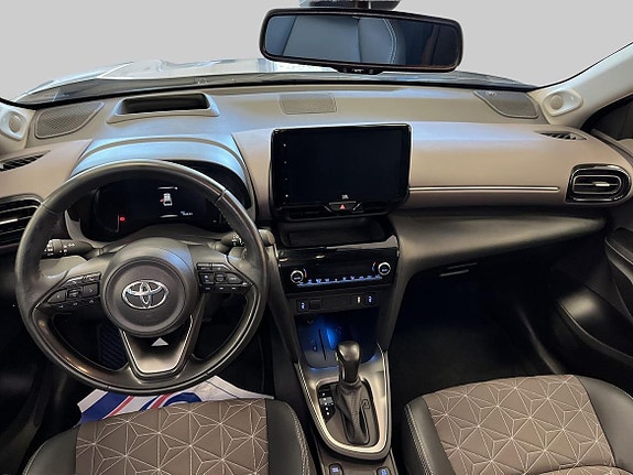 Toyota Yaris Cross 12 of 24