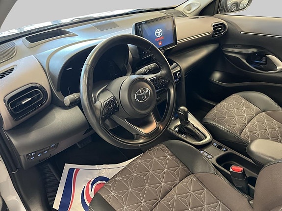 Toyota Yaris Cross 14 of 24
