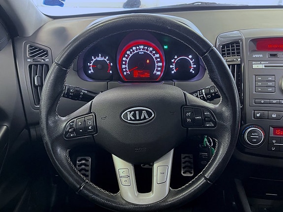 Kia Ceed 9 of 15