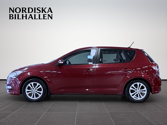 Kia Ceed 4 of 5