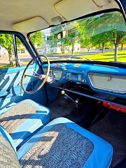 Ford Anglia 3 of 5