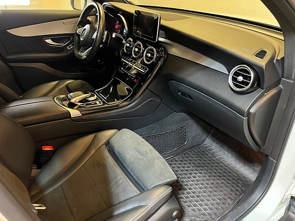 Mercedes-Benz GLC220 d 14 of 23