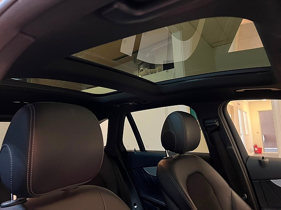 Mercedes-Benz GLC220 d 15 of 23