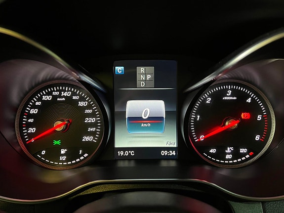 Mercedes-Benz GLC220 d 10 of 23