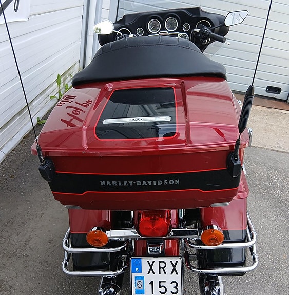 Harley-Davidson Electra Glide Ultra Classic FLHTCUI 4 of 9