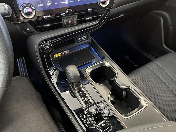 Lexus NX450h+ 18 of 19