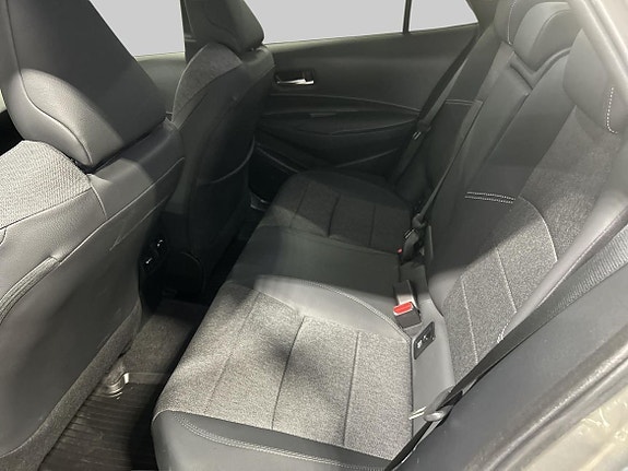 Toyota Corolla 11 of 24