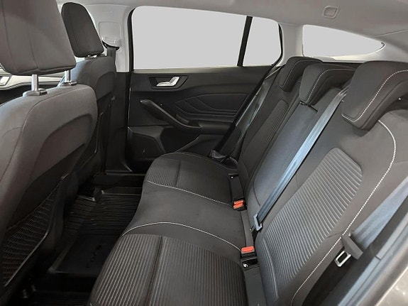 Ford Focus 10 of 25