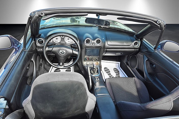 Mazda MX-5 10 of 14