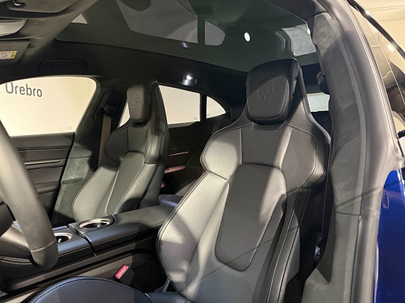 Porsche Taycan Turbo S 11 of 19