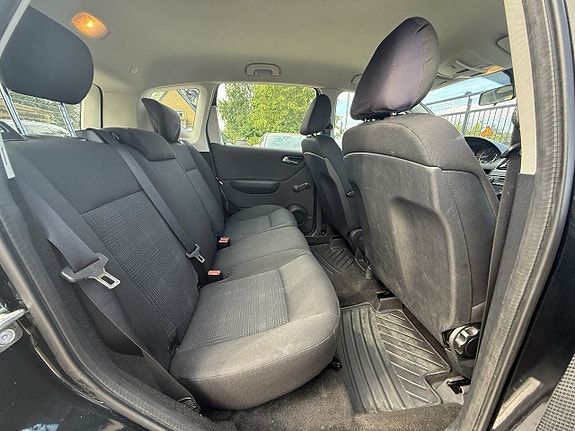 Mercedes-Benz A160 13 of 13