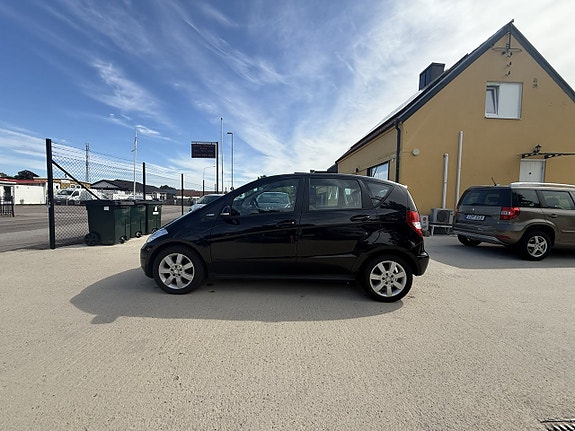 Mercedes-Benz A160 5 of 13