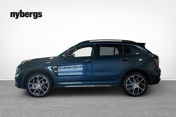 Lynk & Co 01 2 of 5