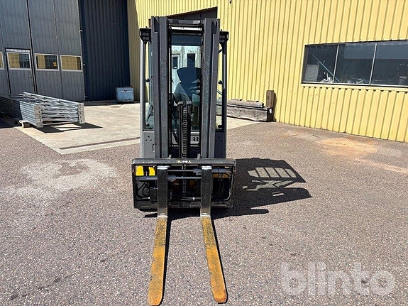 Motviktstruck Jungheinrich EFG 320 - Nytt batteri 4 of 6