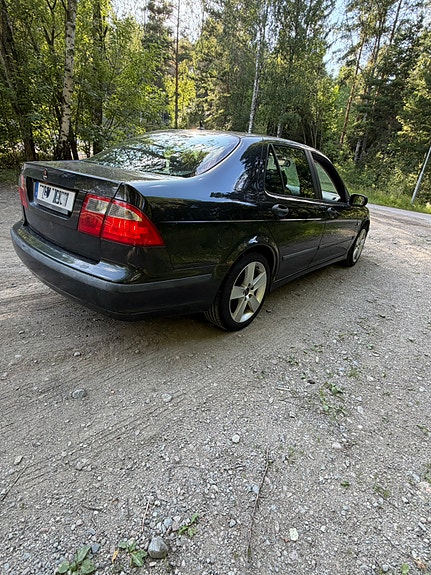 Saab 9-5 3 of 5