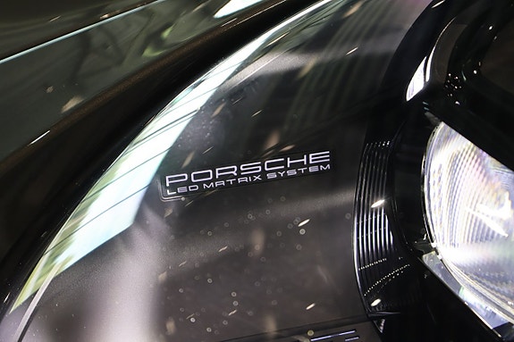 Porsche 911 8 of 19