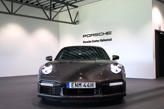 Porsche 911 Turbo S 2 of 5