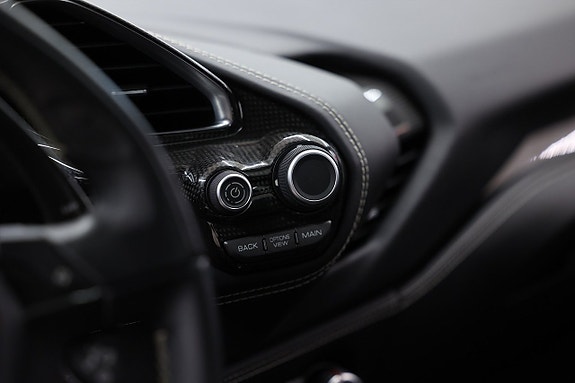 Ferrari 488 GTB 23 of 27