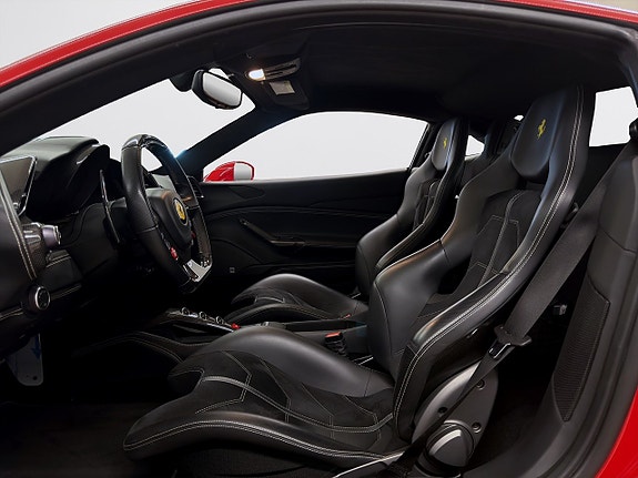 Ferrari 488 GTB 16 of 27