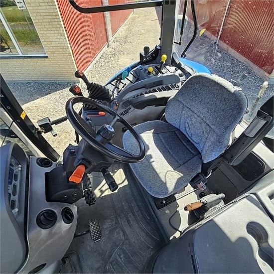 New Holland TS100 A 27 of 30