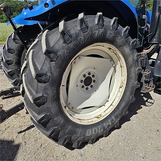 New Holland TS100 A 14 of 30