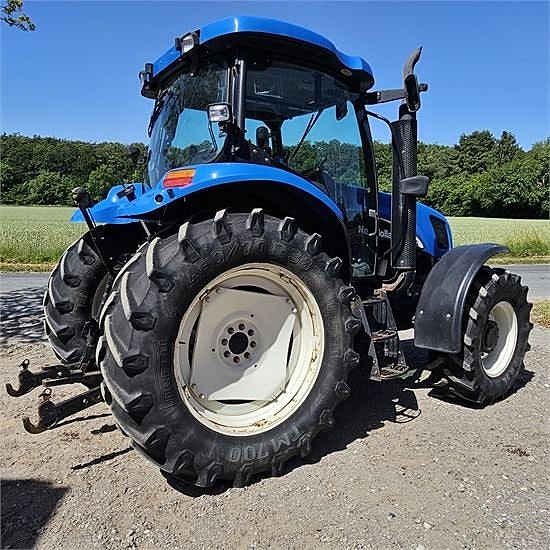 New Holland TS100 A 8 of 30