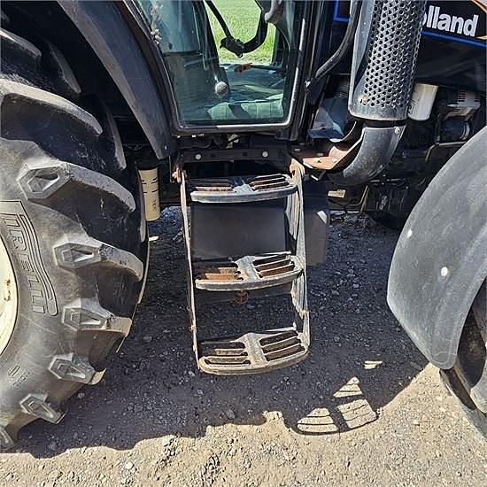 New Holland TS100 A 15 of 30
