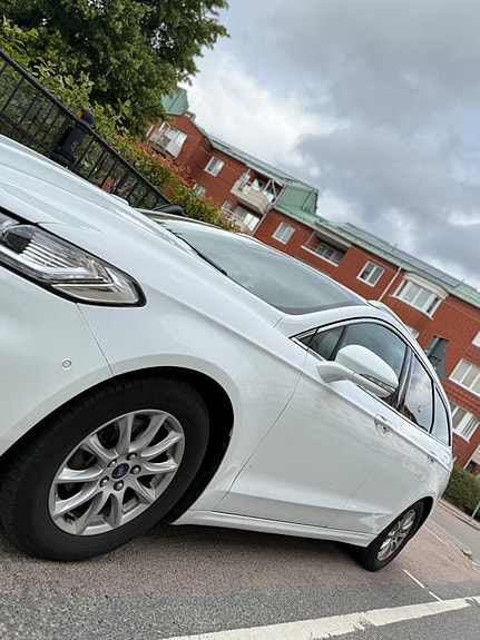 Ford Mondeo 11 of 21