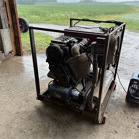 Deutz F2L 1011F 4 of 8