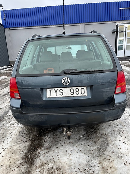 Volkswagen Golf IV 3 of 5