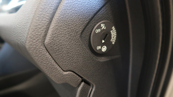 BMW 220d 16 of 18