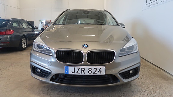 BMW 220d 8 of 18