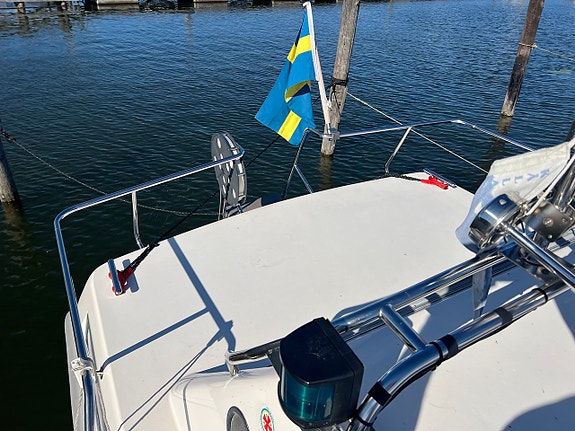 Bella 800 Delphin -2001 | Yanmar diesel | Rak axel 4 of 5