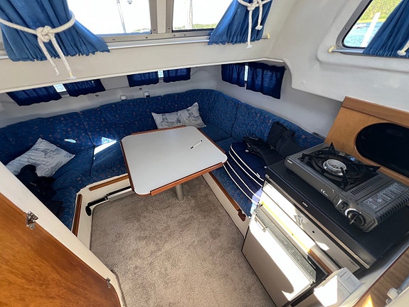 Bella 800 Delphin -2001 | Yanmar diesel | Rak axel 7 of 12