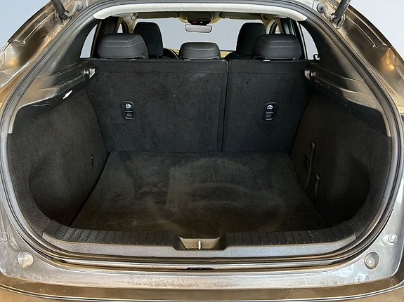 Mazda CX-30 12 of 24