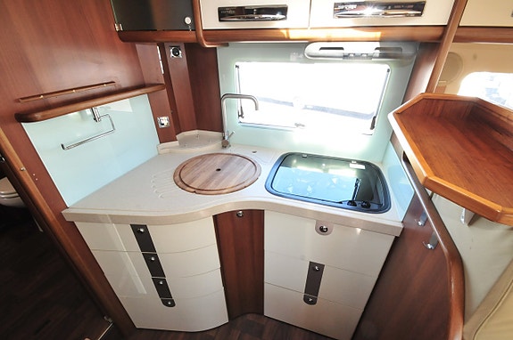 Carthago LINER 82Q PKW Maxutrustad VI TAR INBYTE 19 of 25