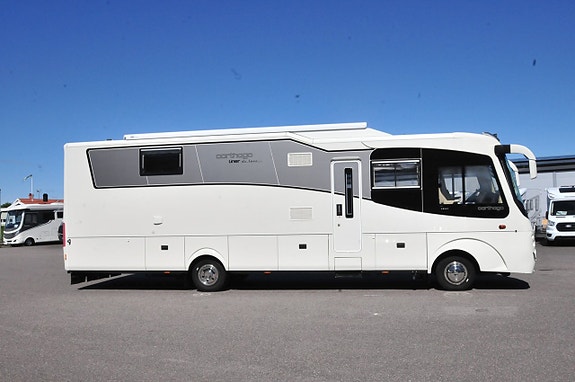 Carthago LINER 82Q PKW Maxutrustad VI TAR INBYTE 2 of 25