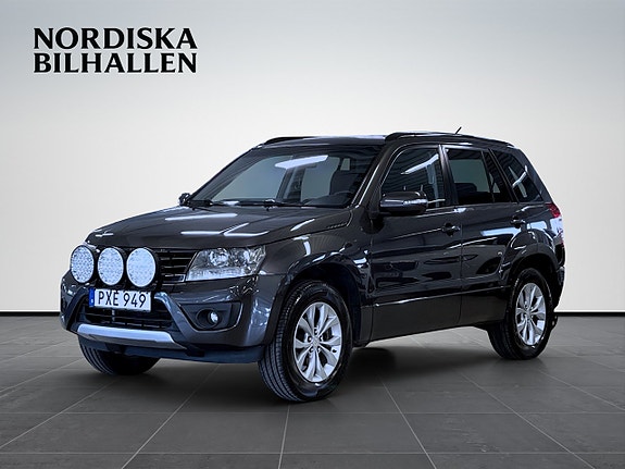 Suzuki Grand Vitara 3 of 5
