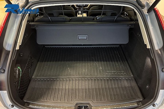 Volvo XC60 13 of 24