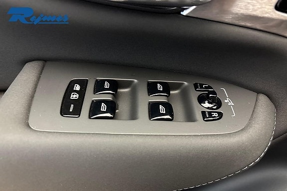Volvo XC90 17 of 24