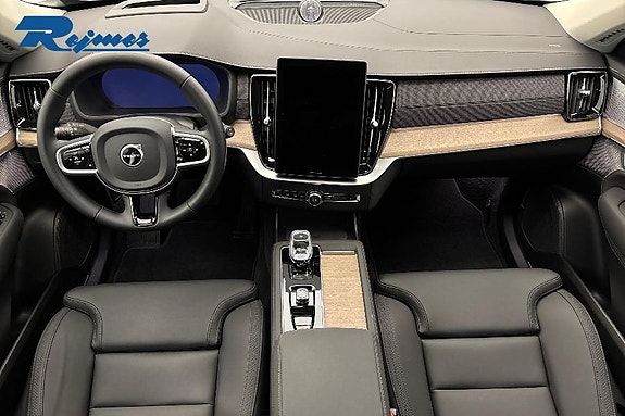 Volvo XC90 7 of 24