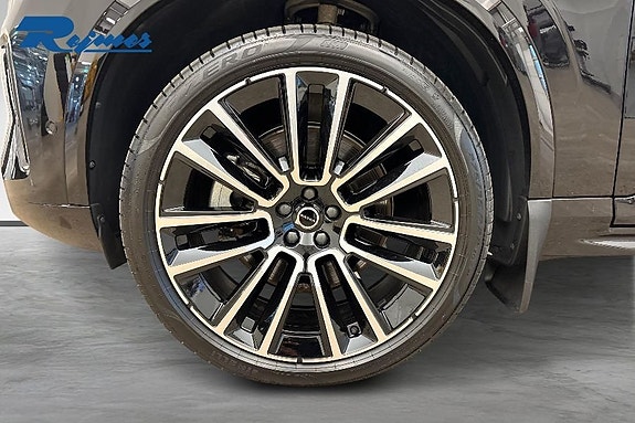 Volvo XC90 9 of 24