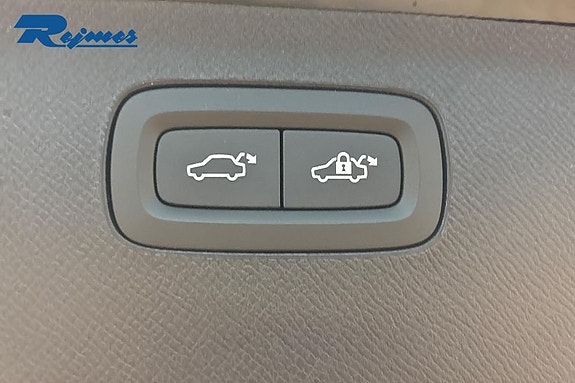 Volvo XC90 14 of 24